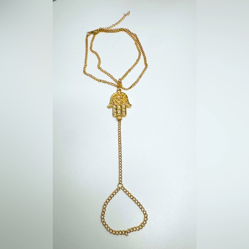 Elegant Gold Hamsa Hand Chain Bracelet